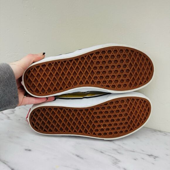 Vans Classic Yellow Checkered Slip On Shoes Missy Size 6 - Picture 7 of 10